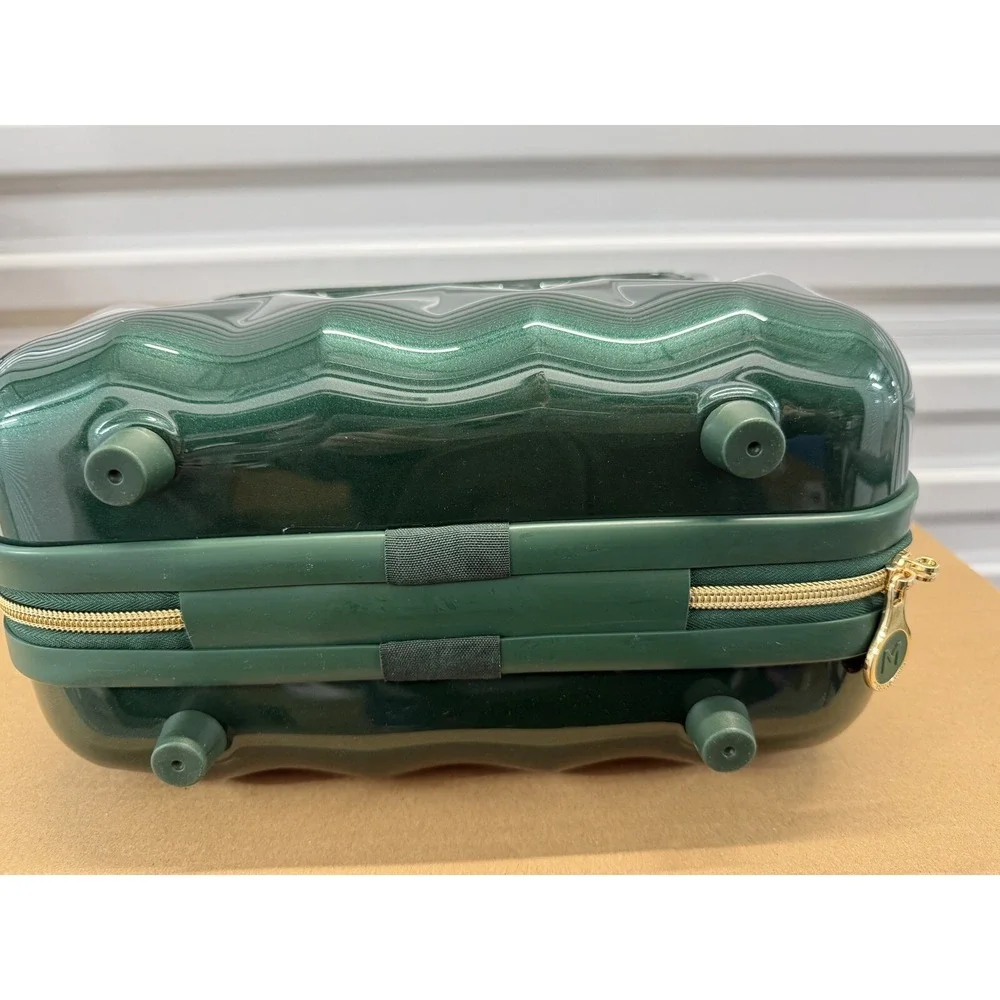 Marcy‎ McKenna 2-in-1 Essential Milan Hardside Beauty Case GREEN New with Tags